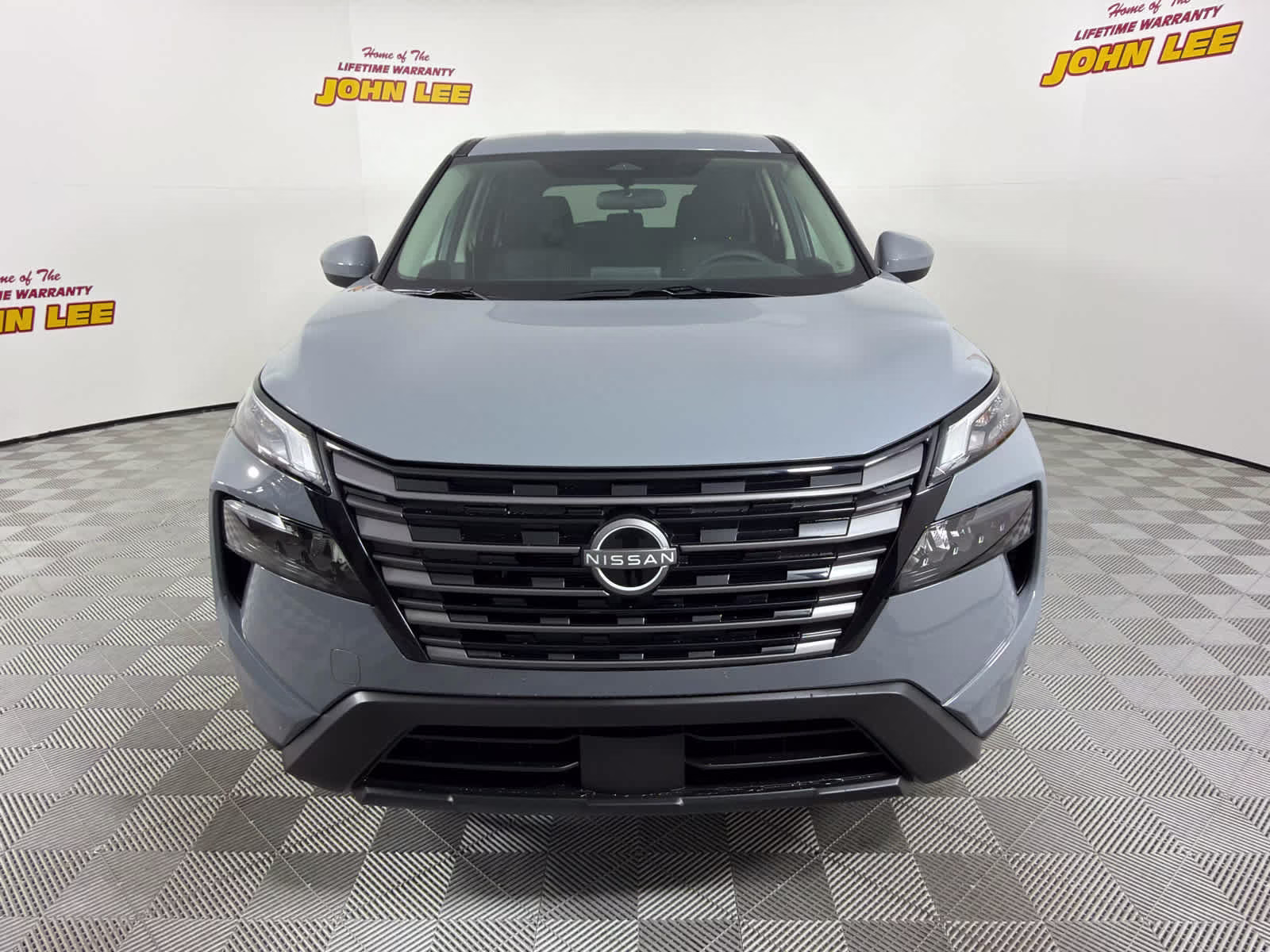 2026 Boulder Gray Pearl Nissan Rogue SV FWD SUV