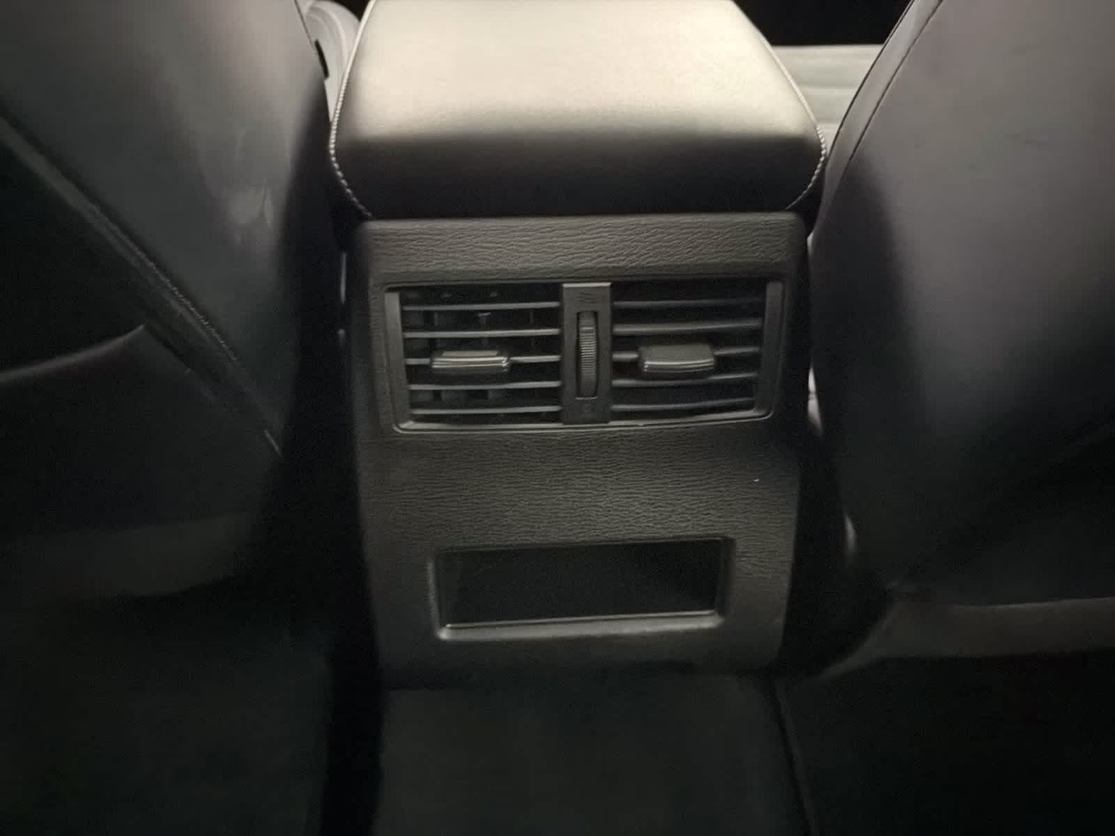 2024 Cosmic Blue Metallic Mitsubishi Outlander SE FWD SUV