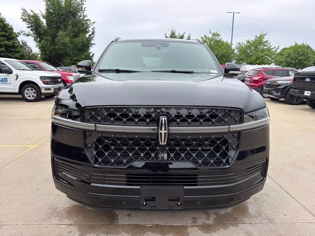 2026 Infinite Black Metallic Clearcoat Lincoln Navigator Reserve 4X4 SUV