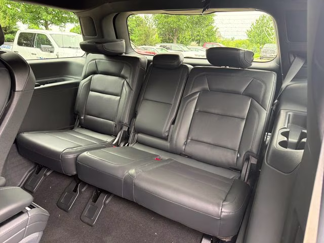 2026 Infinite Black Metallic Clearcoat Lincoln Navigator Reserve 4X4 SUV