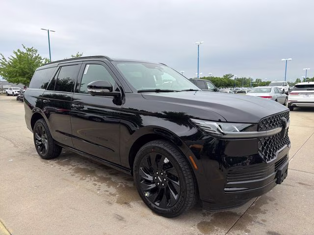 2026 Infinite Black Metallic Clearcoat Lincoln Navigator Reserve 4X4 SUV