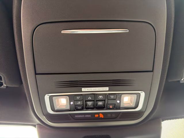 2026 Infinite Black Metallic Clearcoat Lincoln Navigator Reserve 4X4 SUV