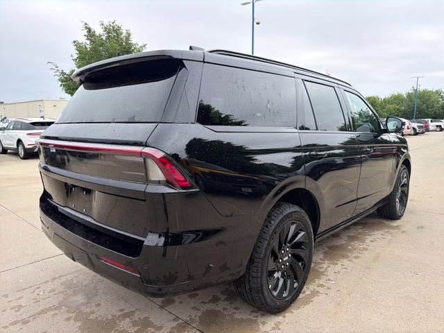 2026 Infinite Black Metallic Clearcoat Lincoln Navigator Reserve 4X4 SUV