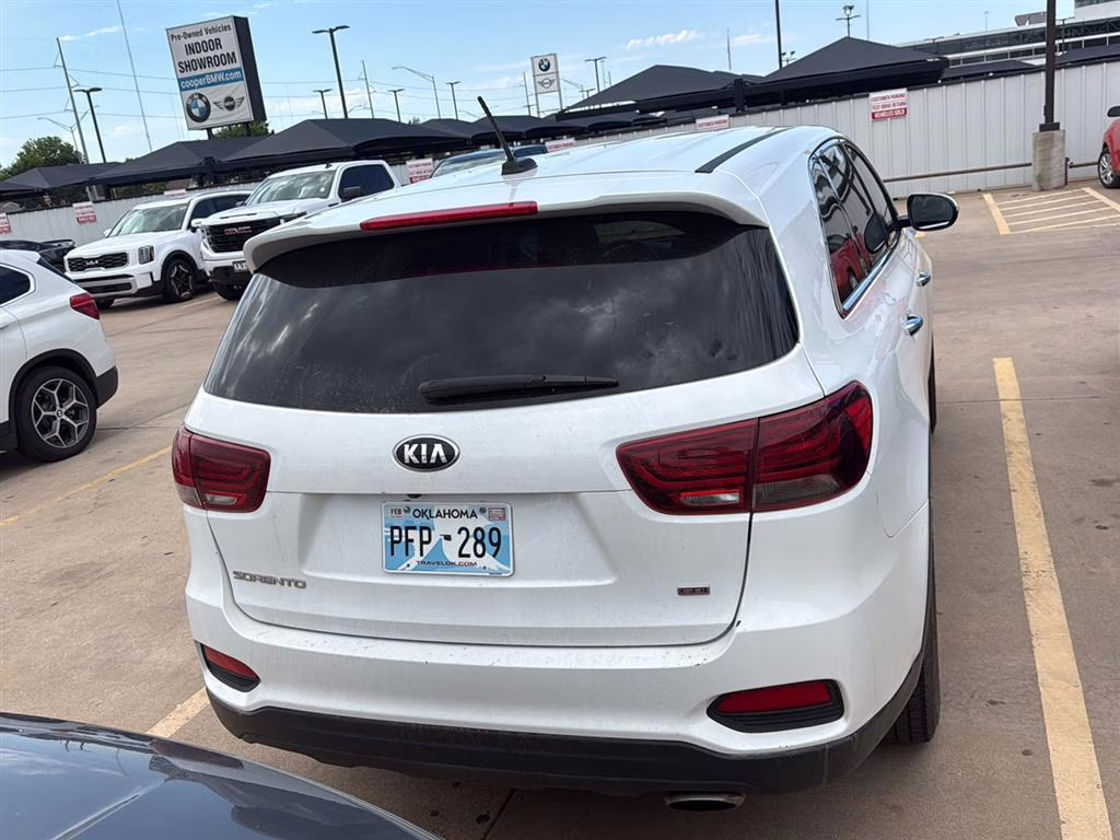 2020 Snow White Pearl Kia Sorento L FWD SUV