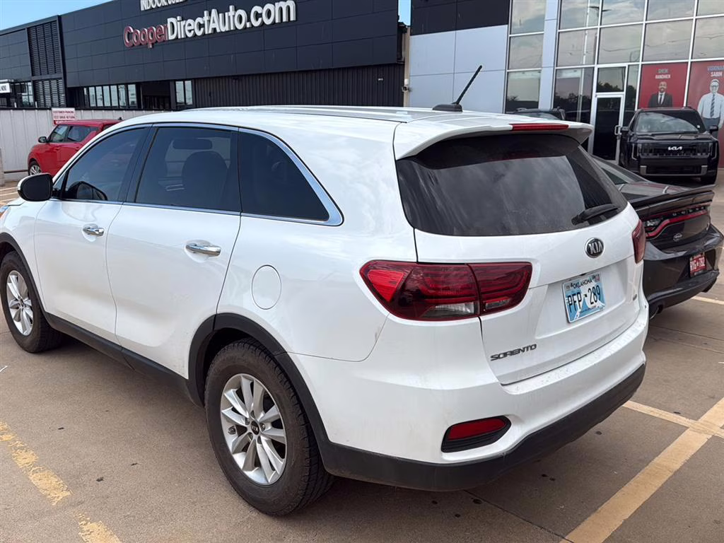 2020 Snow White Pearl Kia Sorento L FWD SUV