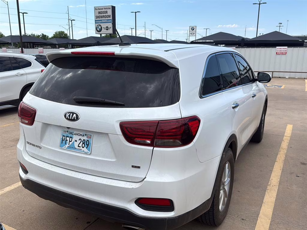 2020 Snow White Pearl Kia Sorento L FWD SUV