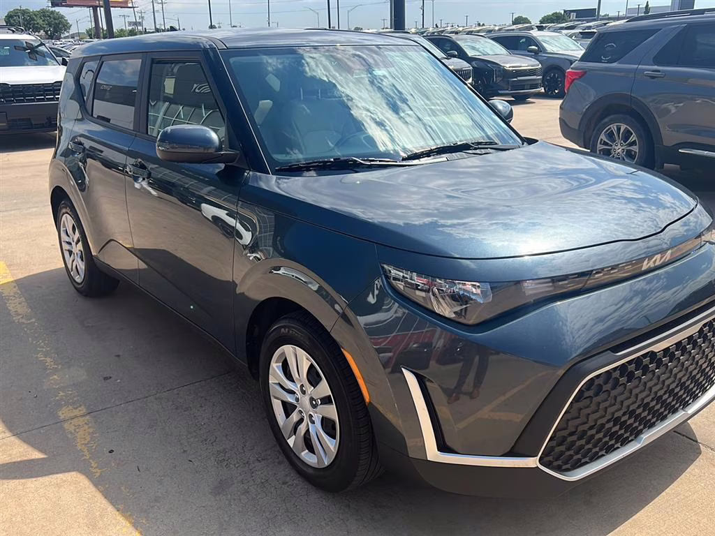 2023 Gravity Gray Kia Soul LX FWD Hatchback