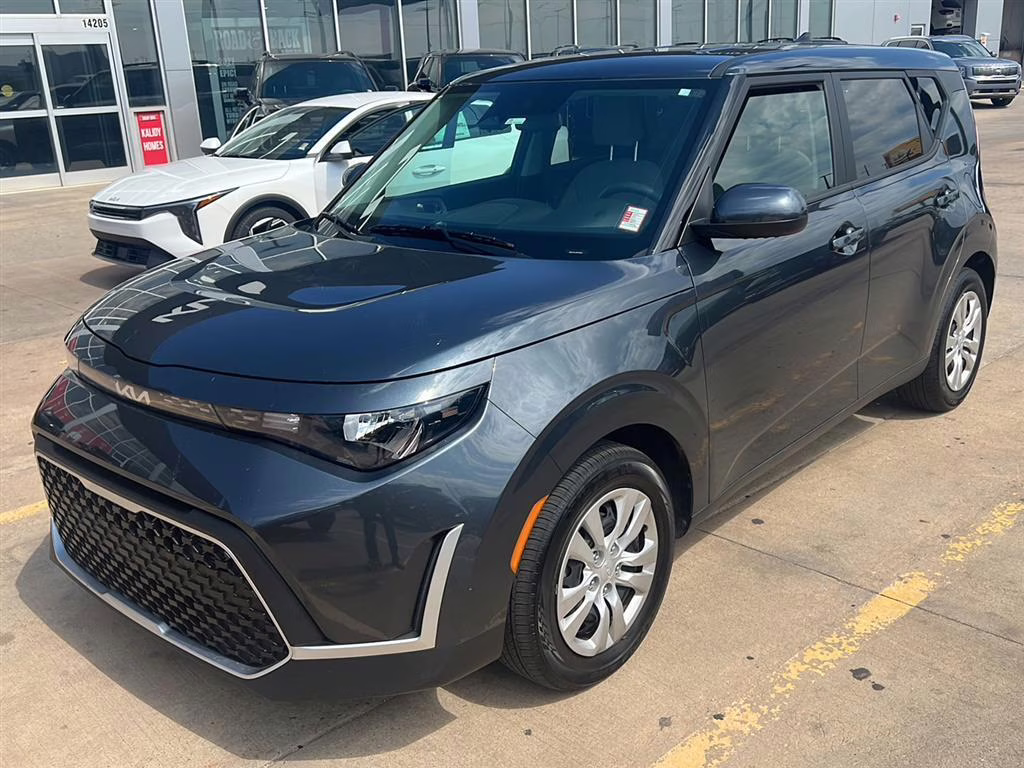 2023 Gravity Gray Kia Soul LX FWD Hatchback