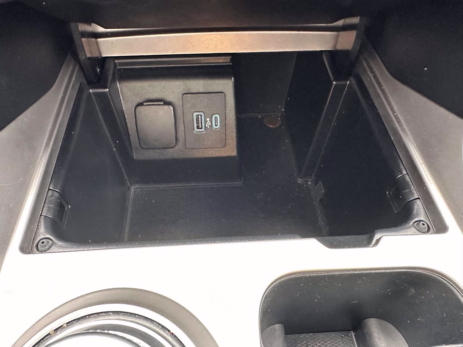 2020 Oxford White Ford Explorer XLT 4WD 4X4 SUV