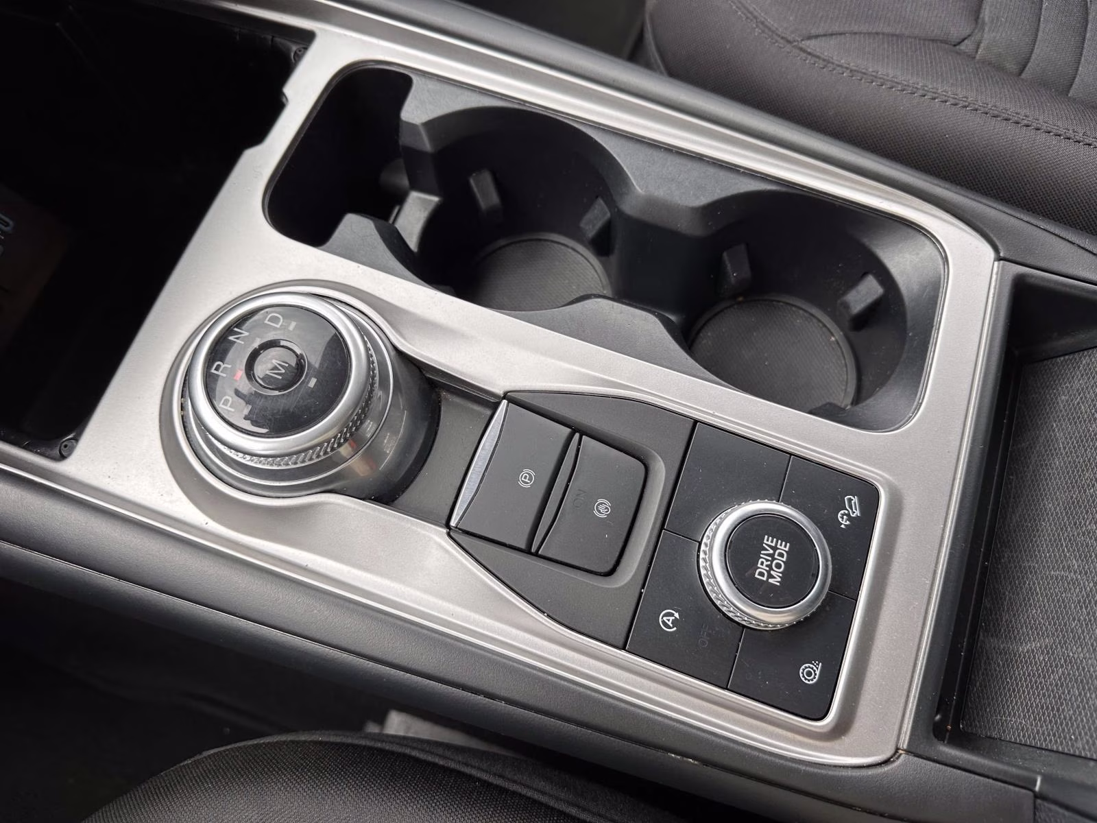 2020 Oxford White Ford Explorer XLT 4WD 4X4 SUV