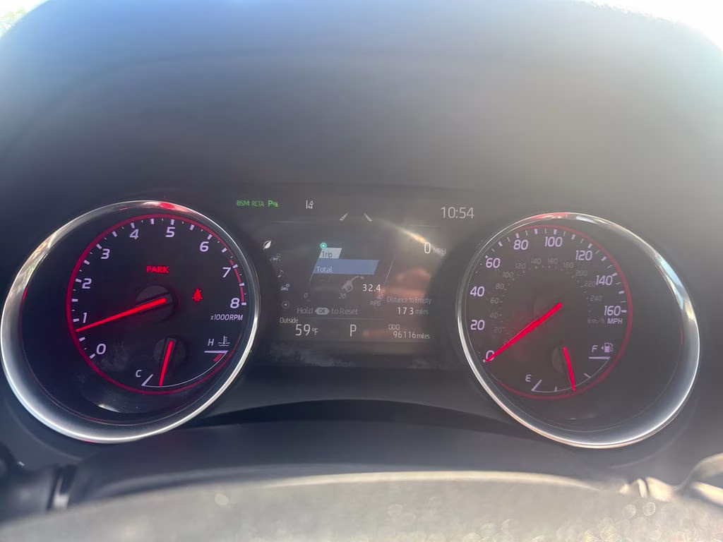 2020 Pearl Toyota Camry XSE FWD Sedan