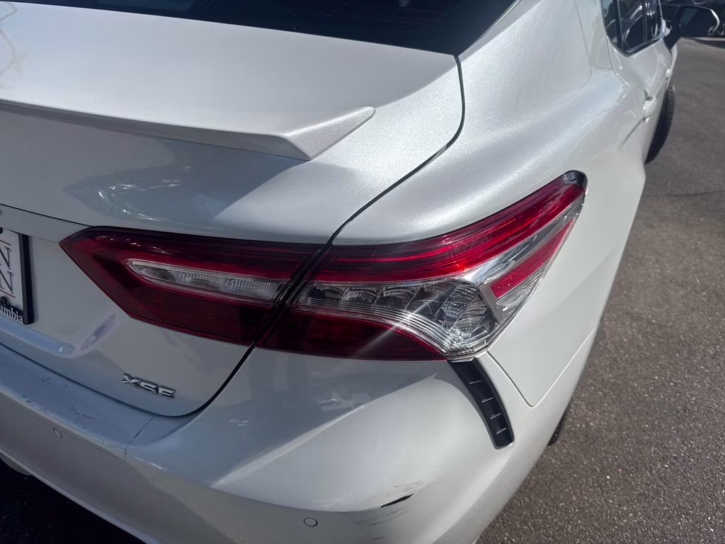 2020 Pearl Toyota Camry XSE FWD Sedan