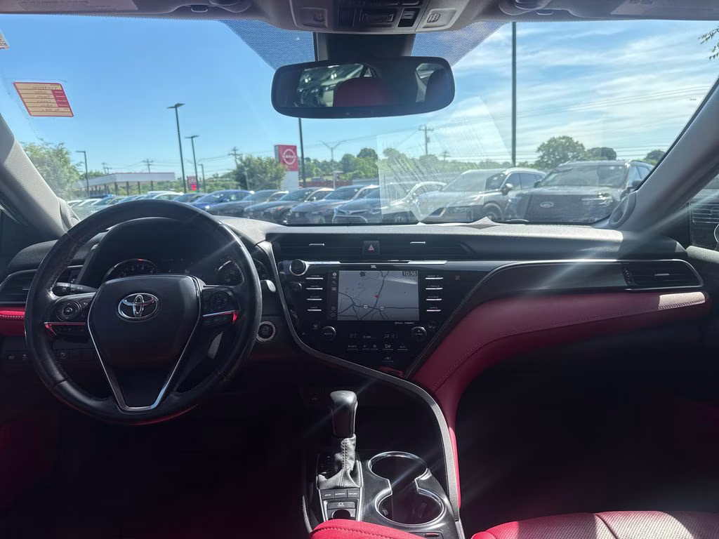 2020 Pearl Toyota Camry XSE FWD Sedan