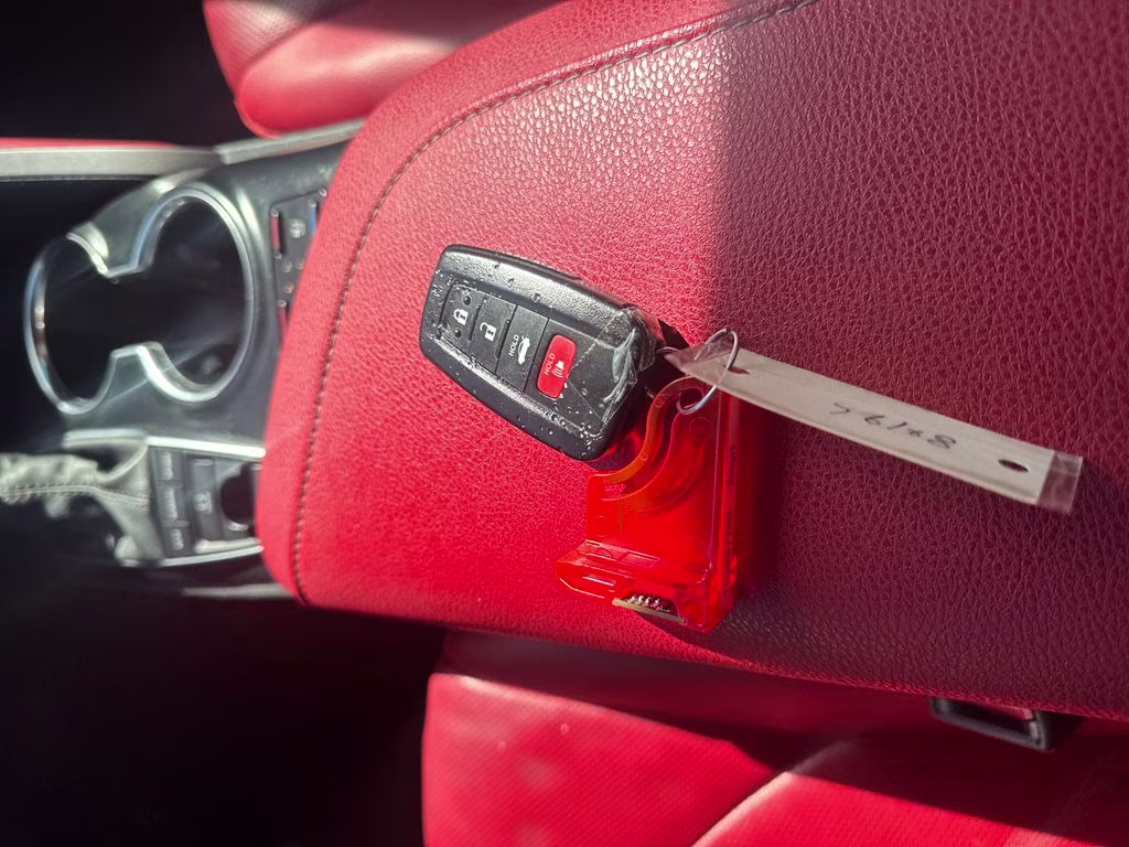 2020 Pearl Toyota Camry XSE FWD Sedan