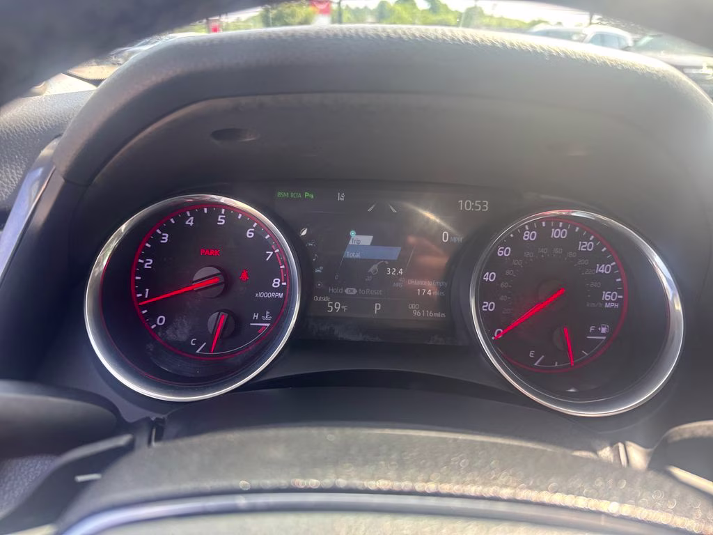 2020 Pearl Toyota Camry XSE FWD Sedan