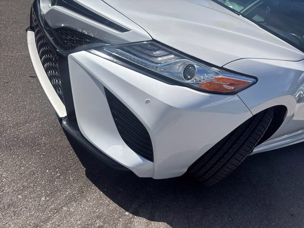2020 Pearl Toyota Camry XSE FWD Sedan