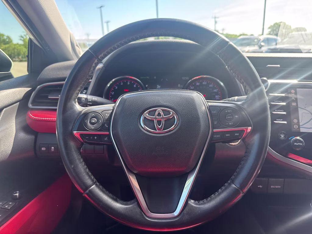 2020 Pearl Toyota Camry XSE FWD Sedan