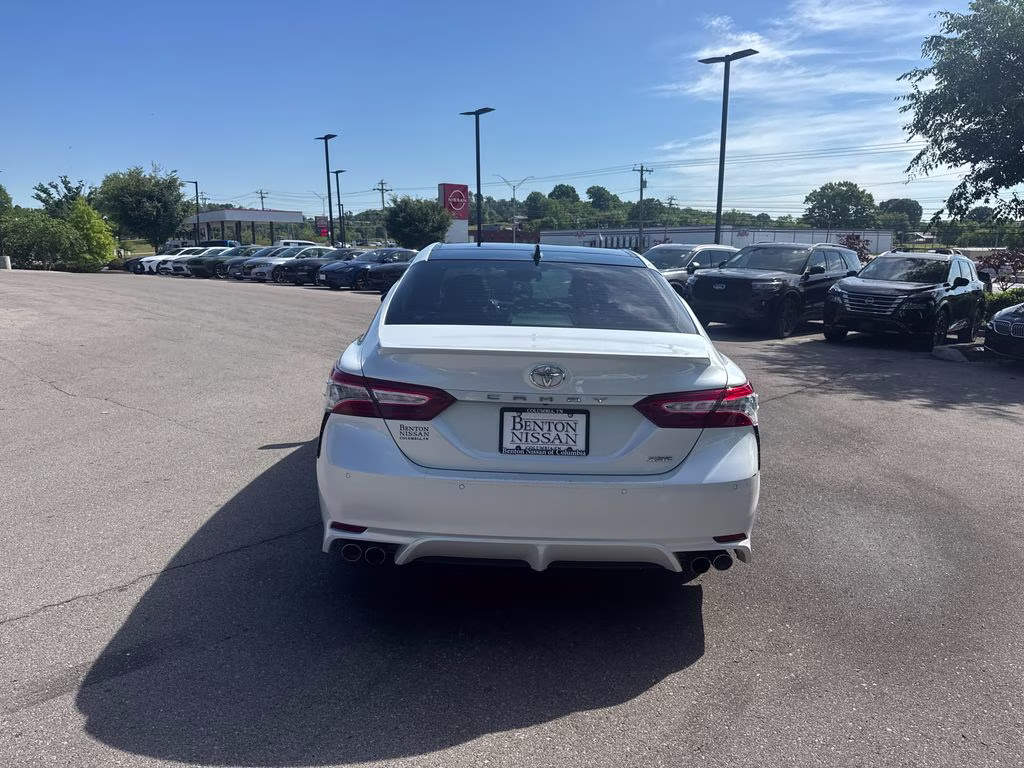 2020 Pearl Toyota Camry XSE FWD Sedan