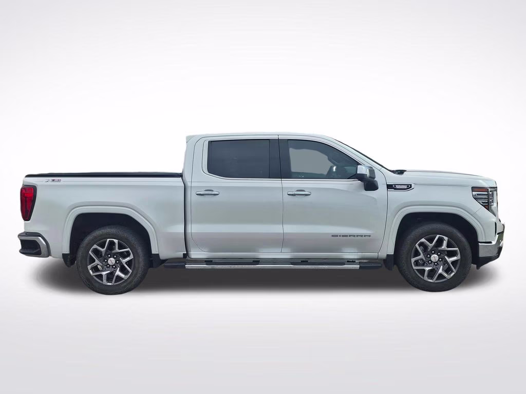 2022 White Frost Tricoat GMC Sierra 1500 SLT 4X4 Truck