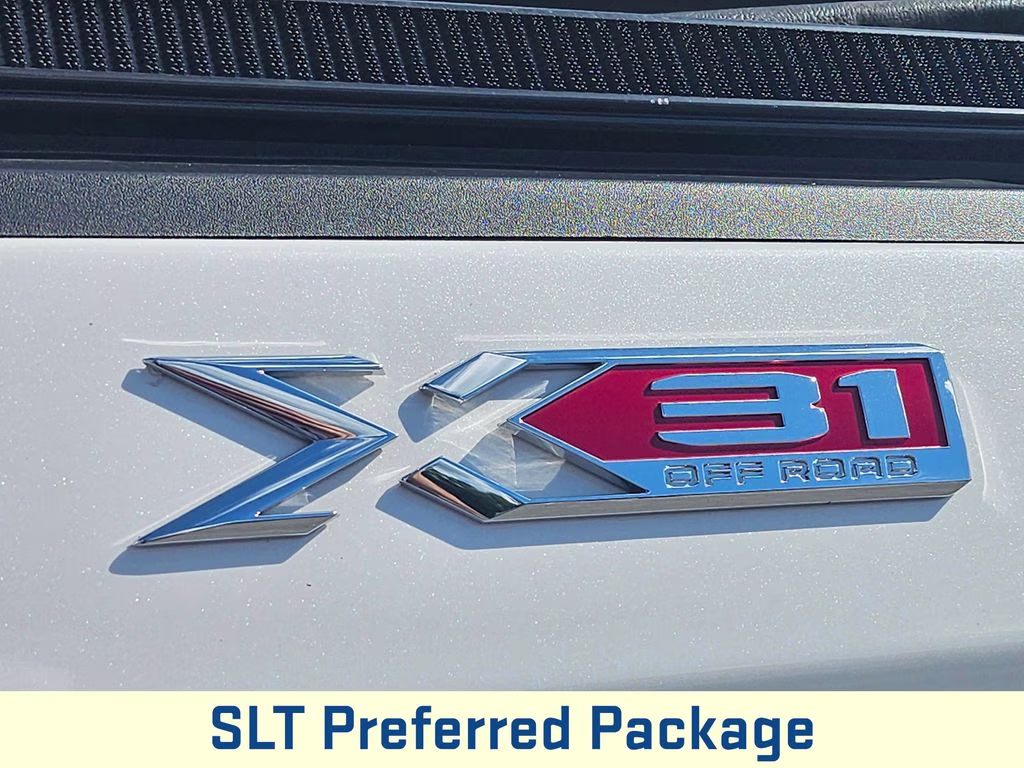 2022 White Frost Tricoat GMC Sierra 1500 SLT 4X4 Truck