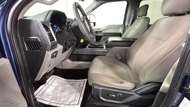 2017 Blue Ford Super Duty F-250 SRW XLT 4X4 Truck