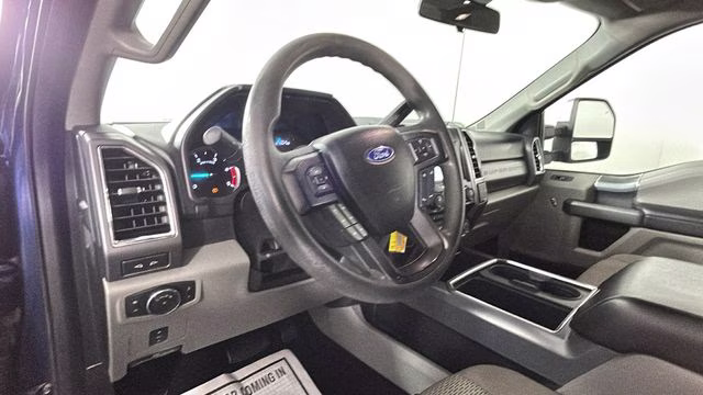 2017 Blue Ford Super Duty F-250 SRW XLT 4X4 Truck