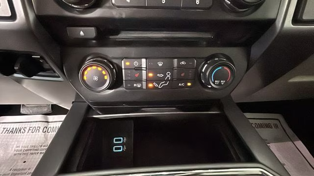 2017 Blue Ford Super Duty F-250 SRW XLT 4X4 Truck