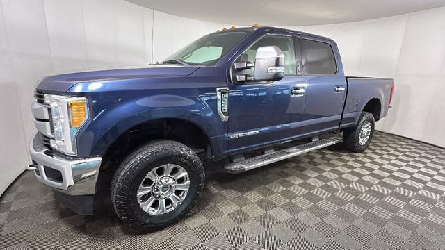 2017 Blue Ford Super Duty F-250 SRW XLT 4X4 Truck