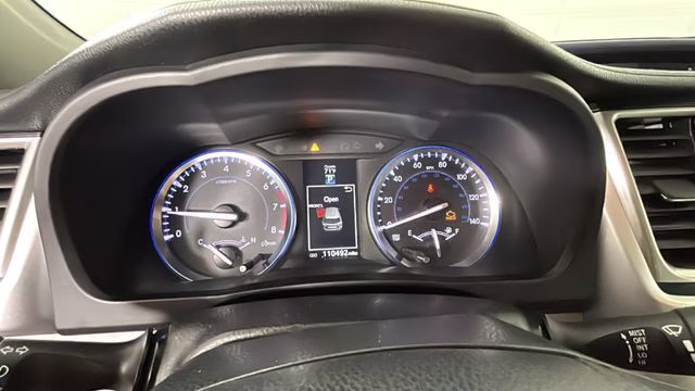 2015 Alumina Jade Metallic Toyota Highlander XLE V6 AWD SUV
