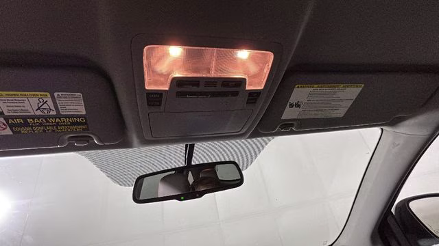 2015 Alumina Jade Metallic Toyota Highlander XLE V6 AWD SUV