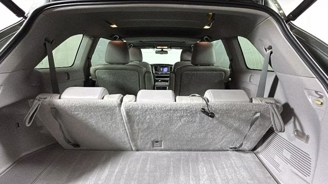 2015 Alumina Jade Metallic Toyota Highlander XLE V6 AWD SUV