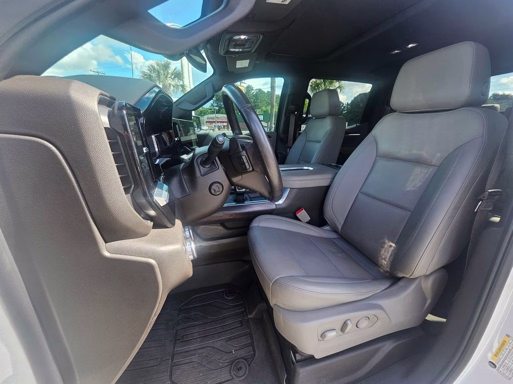 2022 White Frost Tricoat GMC Sierra 1500 SLT 4X4 Truck