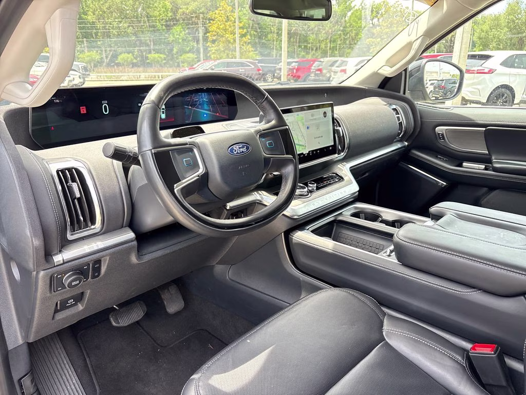 2025 Black Metallic Ford Expedition Max Platinum 4X4 SUV