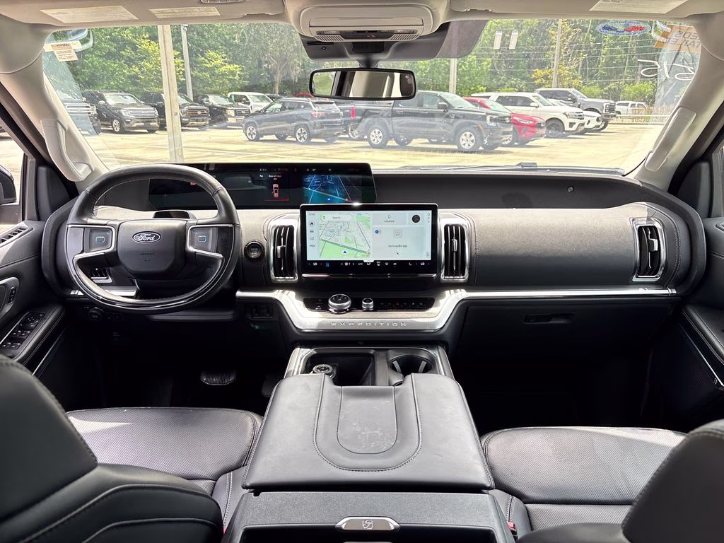 2025 Black Metallic Ford Expedition Max Platinum 4X4 SUV