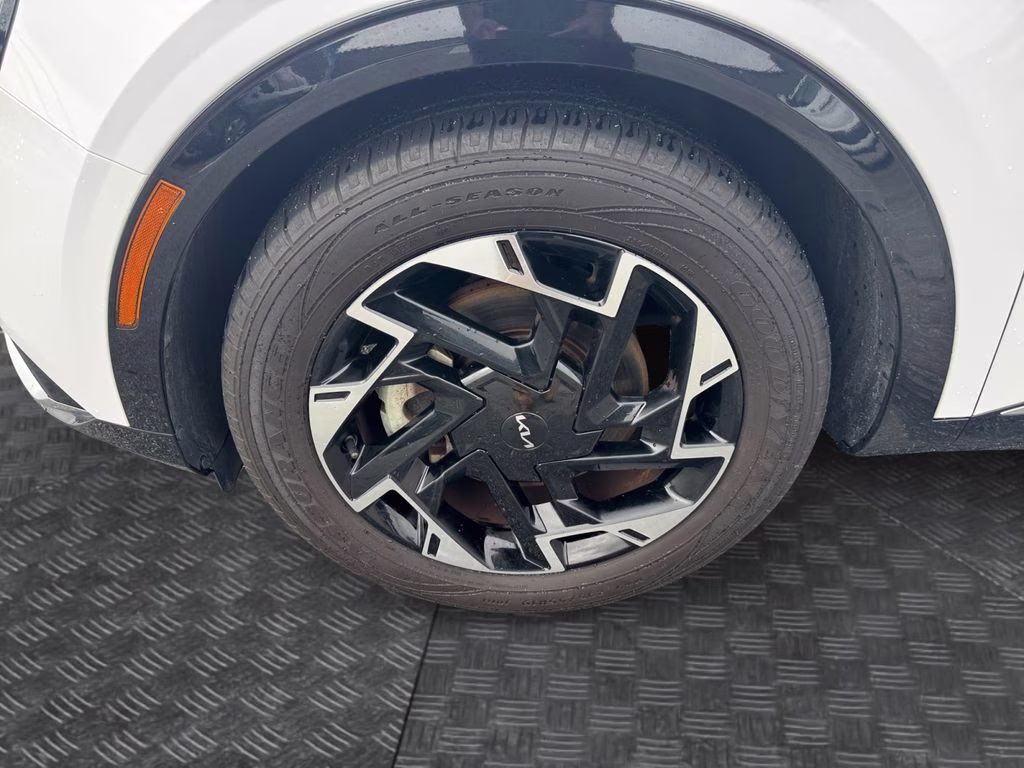 2023 Glacial White Pearl Kia Sportage SX-Prestige FWD SUV