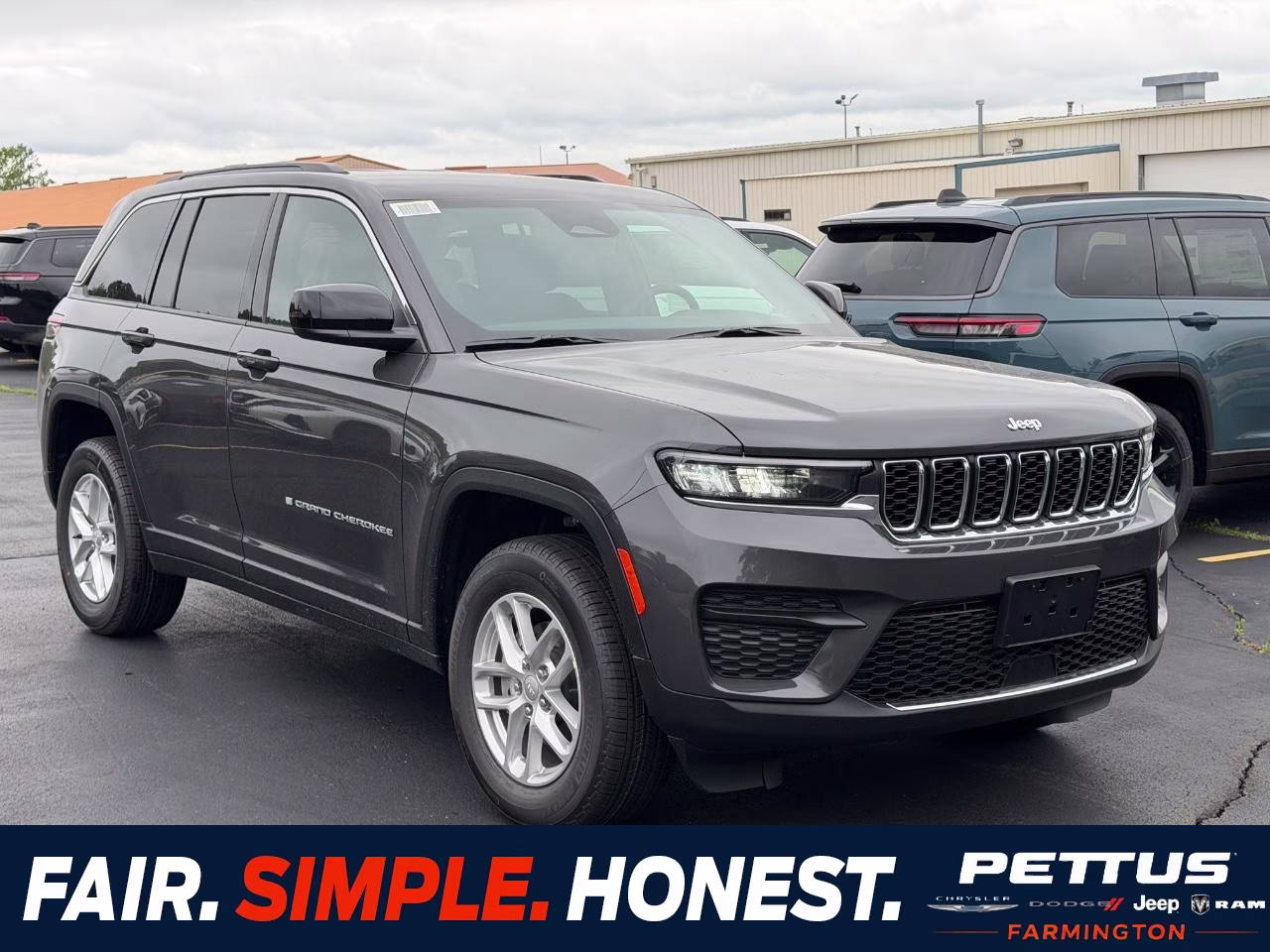 2026 Baltic Gray Metallic Clearcoat Jeep Grand Cherokee Laredo 4X4 SUV