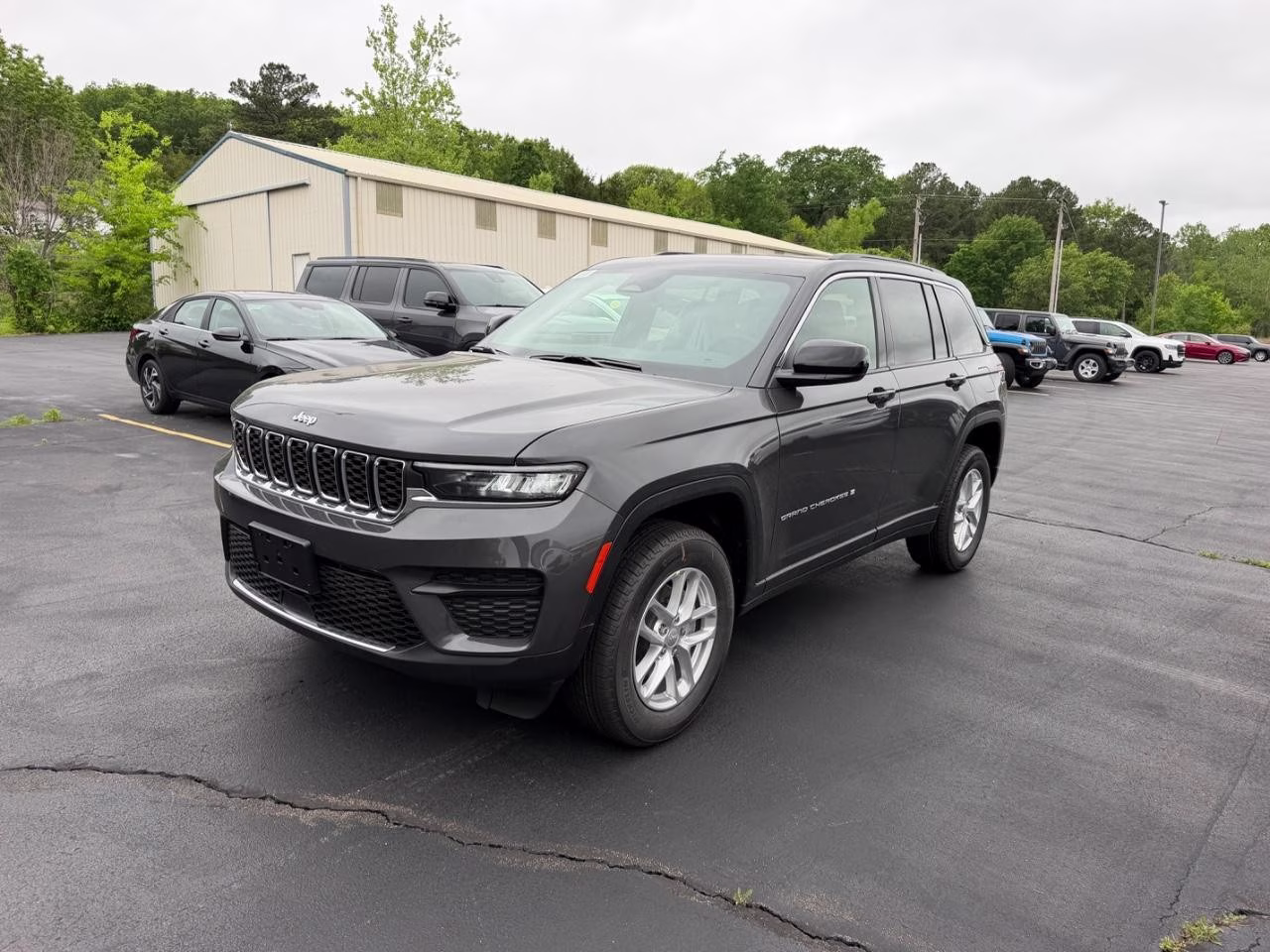 2026 Baltic Gray Metallic Clearcoat Jeep Grand Cherokee Laredo 4X4 SUV
