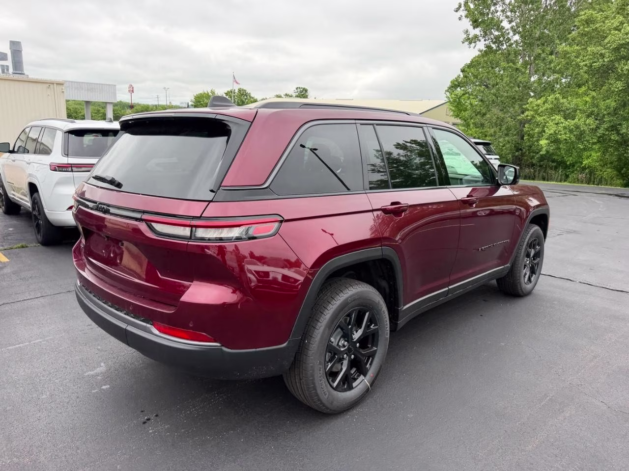 2026 Velvet Red Pearlcoat Jeep Grand Cherokee Laredo Altitude 4X4 SUV