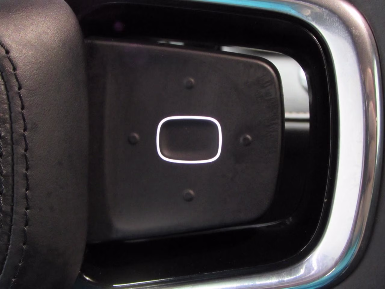 2024 Blue Panther Metallic Clearcoat Lincoln Nautilus Reserve AWD SUV