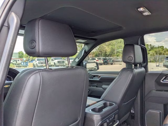 2025 Iridescent Pearl Tricoat Chevrolet Silverado 1500 High Country 4X4 Truck