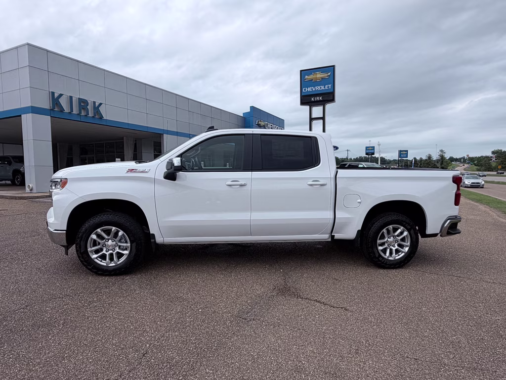 2026 Summit White Chevrolet Silverado LT 4X4 Truck