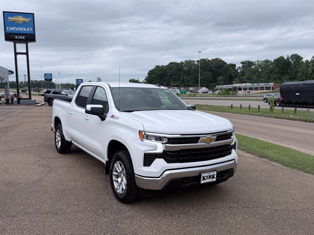 2026 Summit White Chevrolet Silverado LT 4X4 Truck