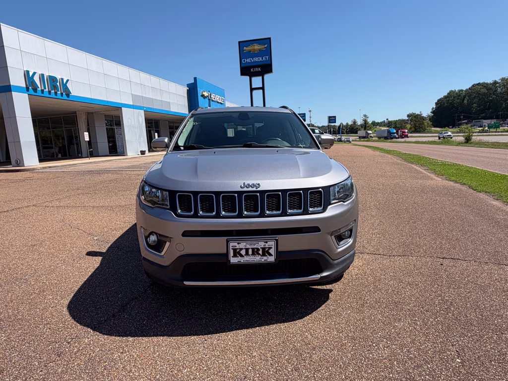 2019 Billet Silver Metallic Clearcoat Jeep Compass Limited FWD SUV