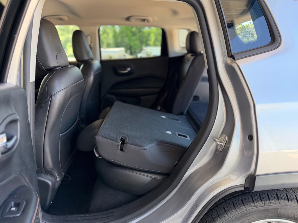 2019 Billet Silver Metallic Clearcoat Jeep Compass Limited FWD SUV