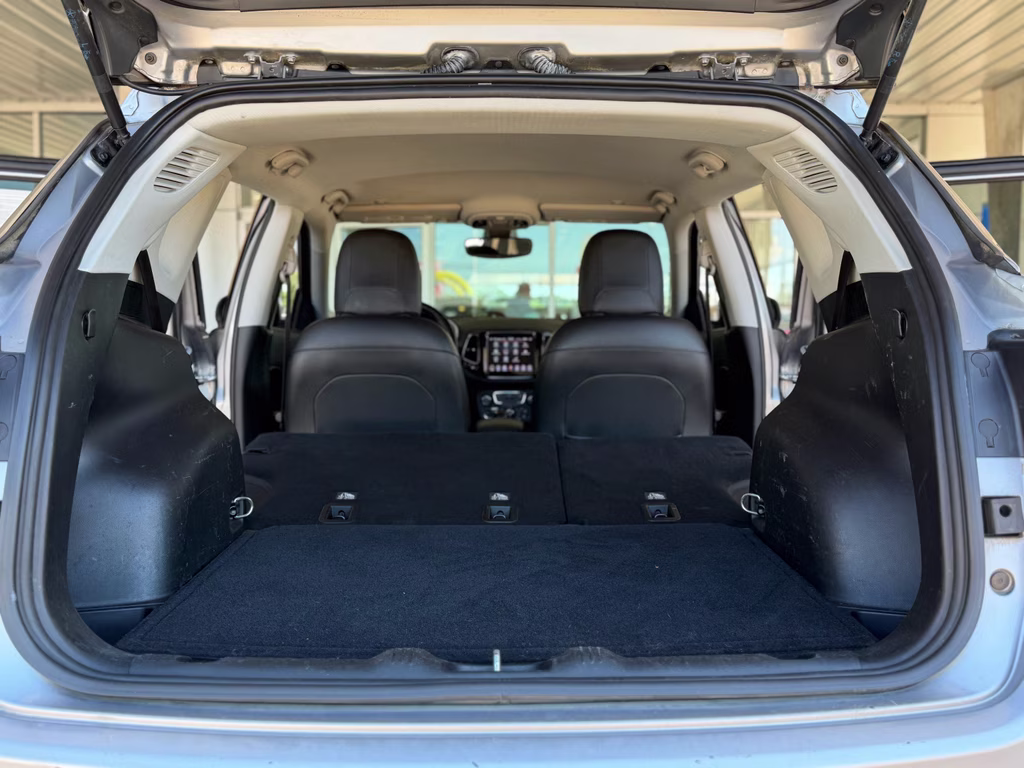 2019 Billet Silver Metallic Clearcoat Jeep Compass Limited FWD SUV