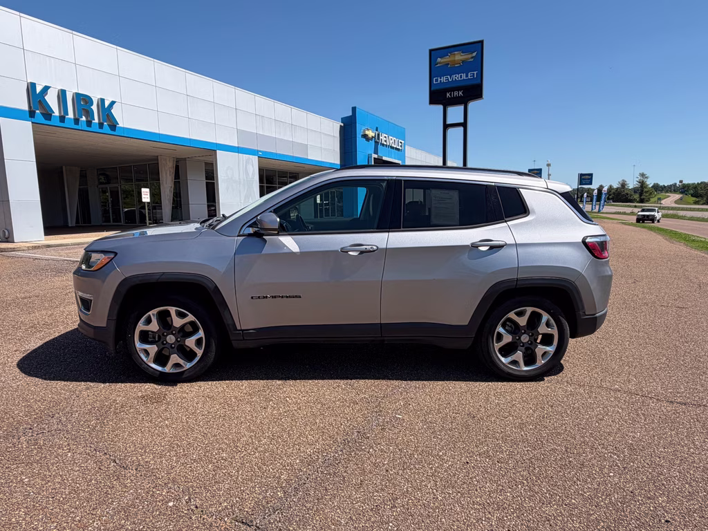 2019 Billet Silver Metallic Clearcoat Jeep Compass Limited FWD SUV