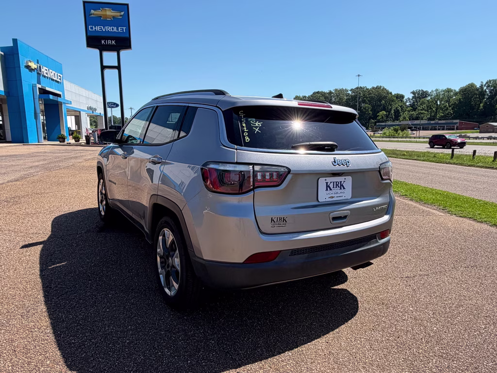 2019 Billet Silver Metallic Clearcoat Jeep Compass Limited FWD SUV