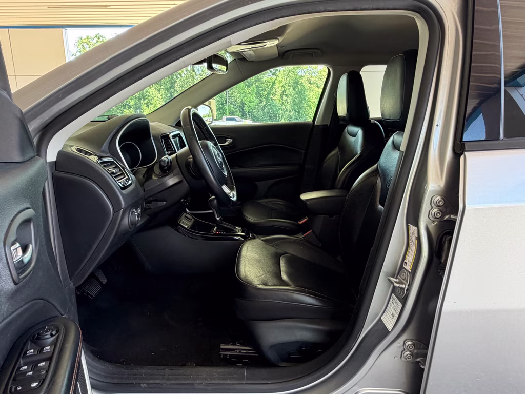 2019 Billet Silver Metallic Clearcoat Jeep Compass Limited FWD SUV