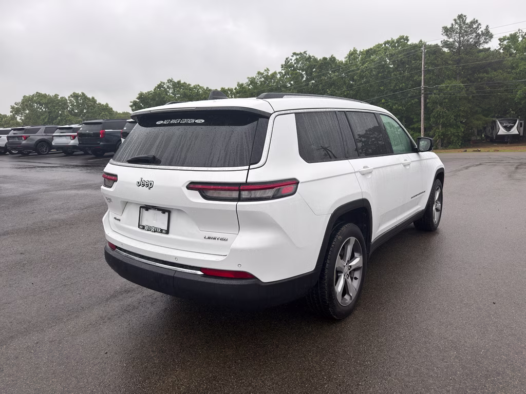 2021 Bright White Clearcoat Jeep Grand Cherokee L Limited 4X4 SUV