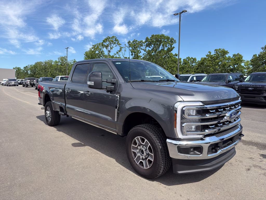 2026 CARBONIZED GRAY Ford Super Duty F-350 SRW LARIAT 4X4 Truck
